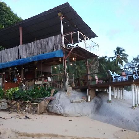 Bungkil Place Hotel Tioman island Exterior photo