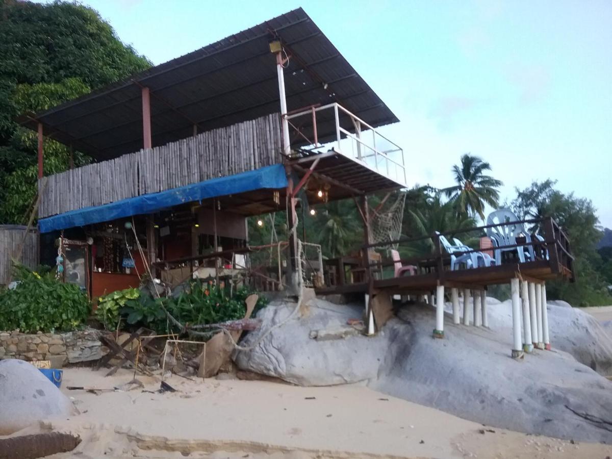 Bungkil Place Hotel Tioman island Exterior photo